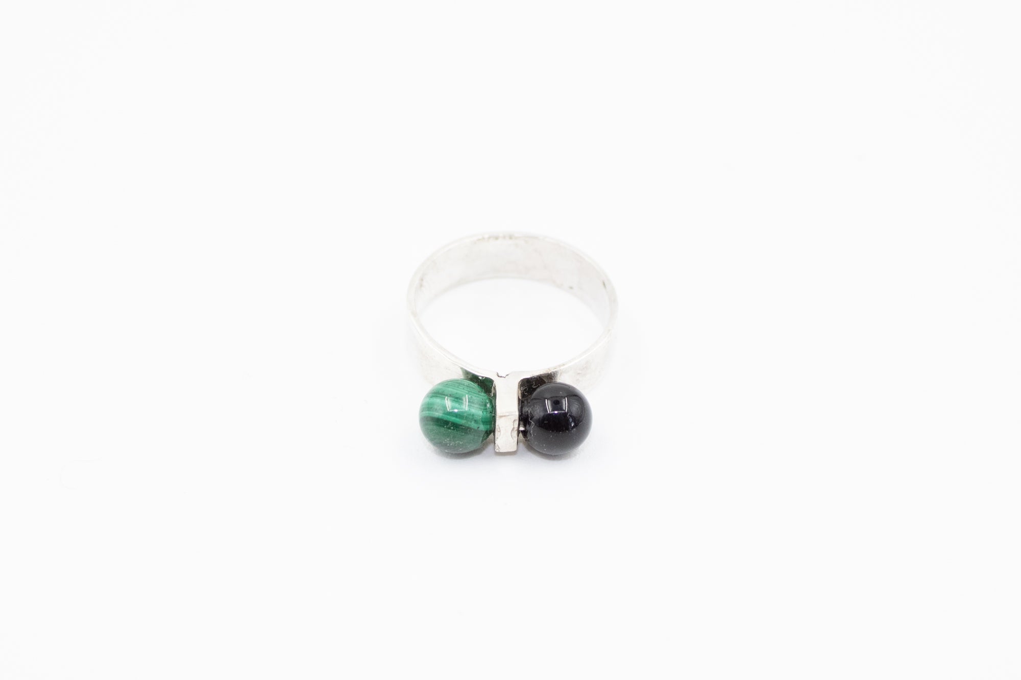 Bague Zizi – Onyx et Malachite en Argent