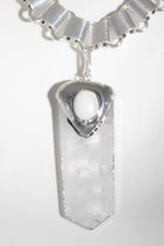 Charger l'image dans la galerie, COLLIER TANK CRISTAL DE ROCHE
