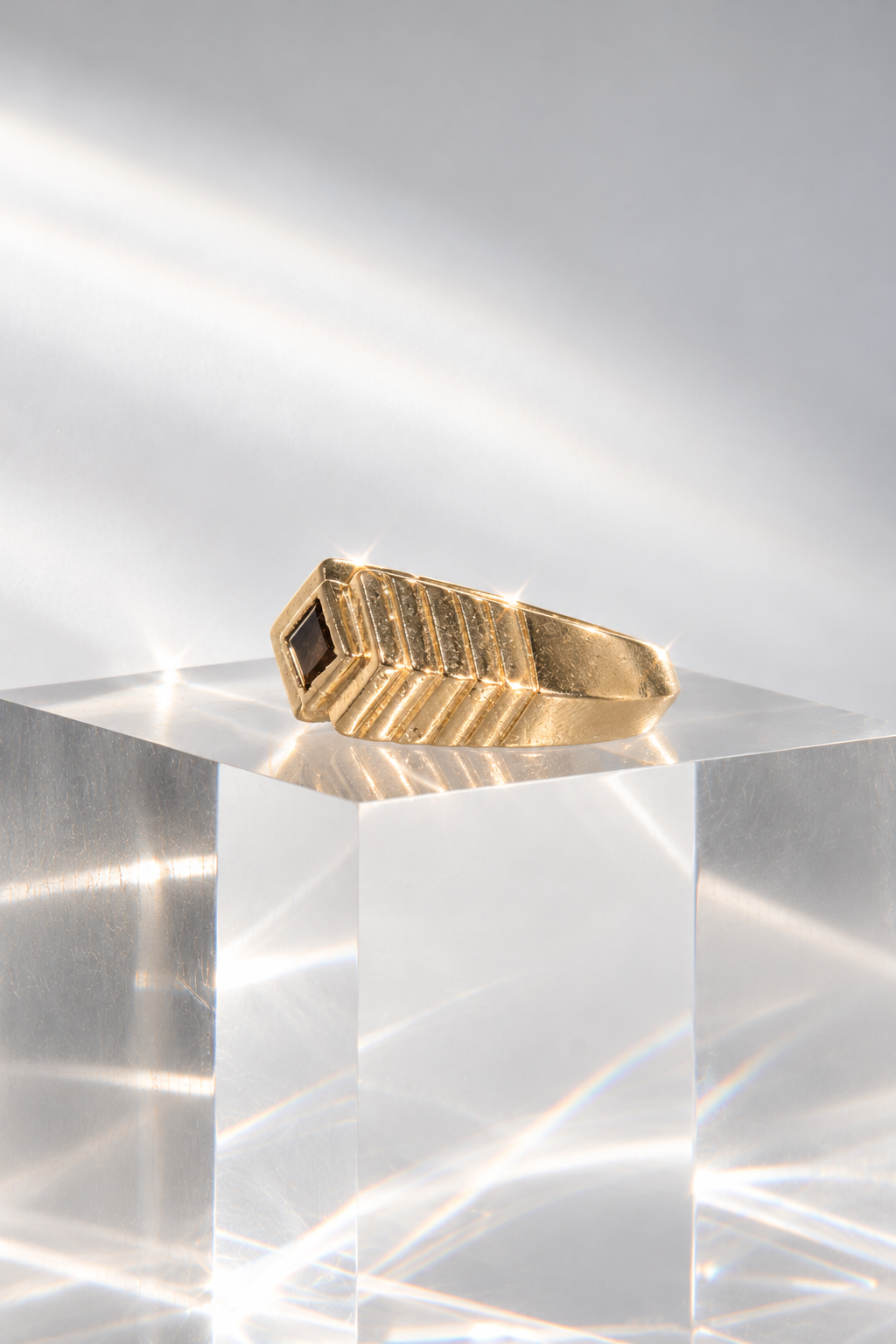 QUEEN RING