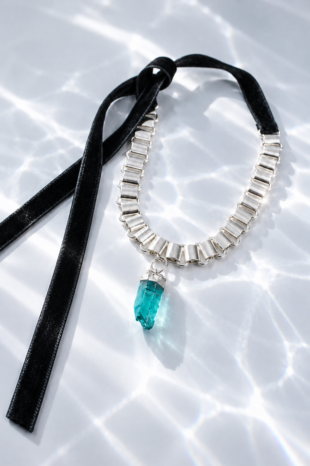 AURA TANK NECKLACE